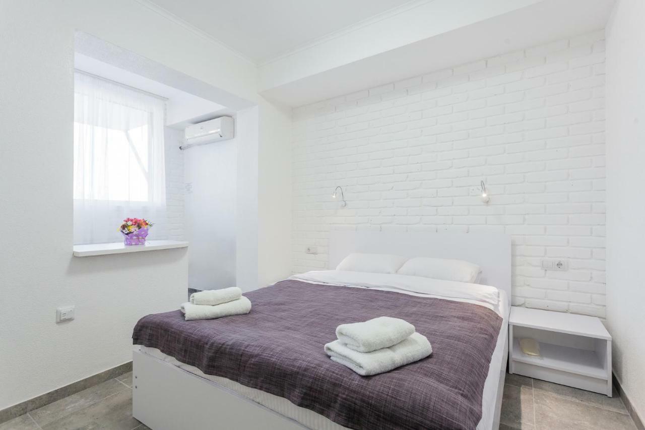 Skyhome Na Nauky Kiev Exteriör bild